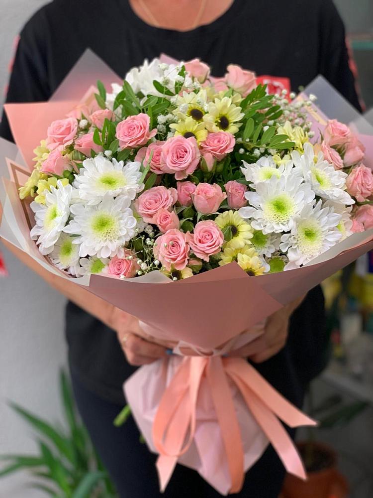 Букет цветов из: Розы и Хризантемы в Пугачёве