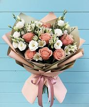 Букет цветов из:  Розы, Альстромерии и Лизиантусы в Пугачёве