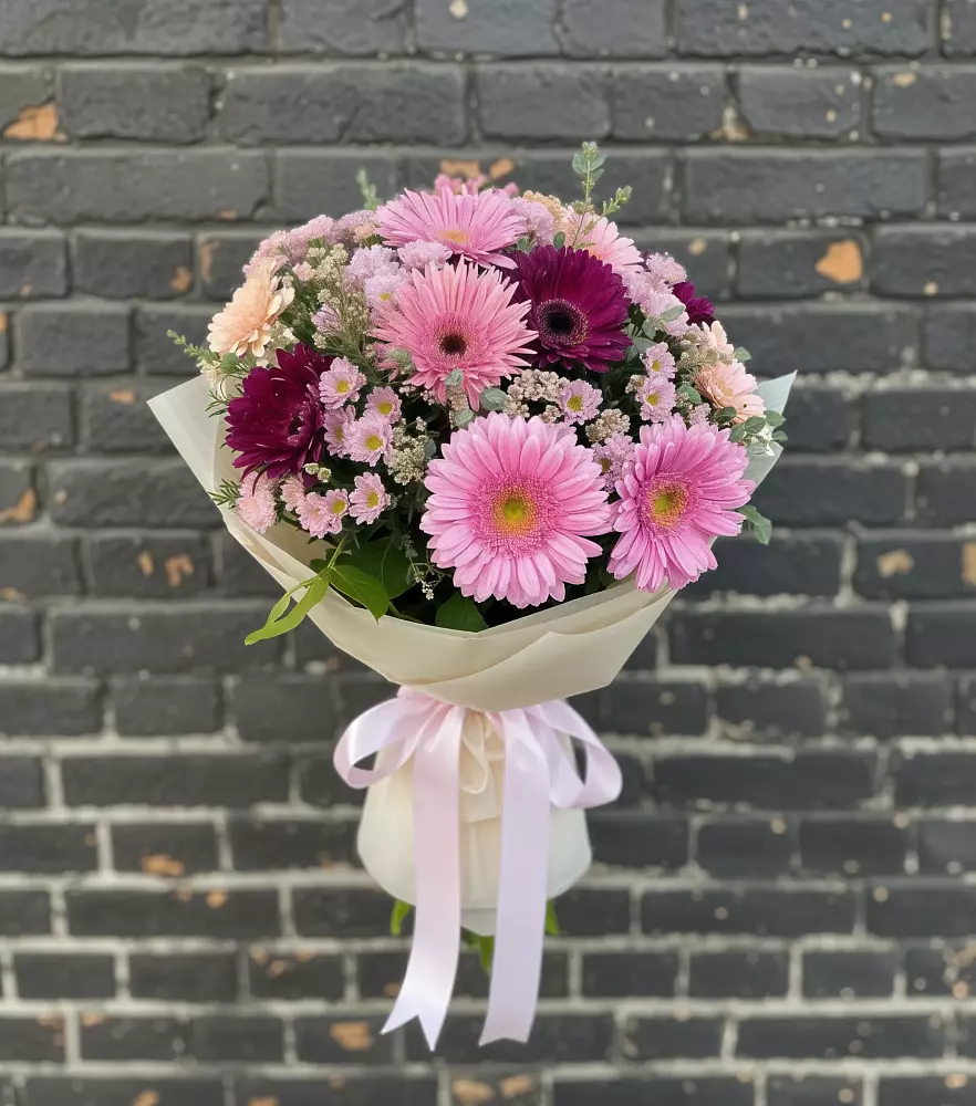 Букет цветов из: Герберы и Хризантемы в Пугачёве