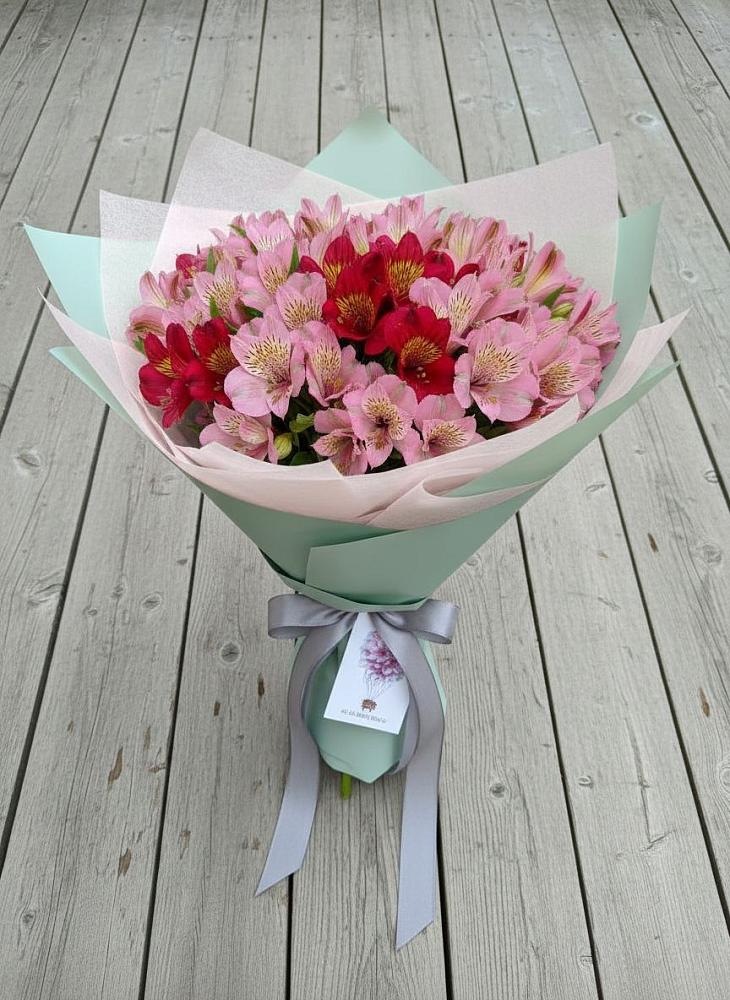 Букет цветов из: Альстромерии в Пугачёве