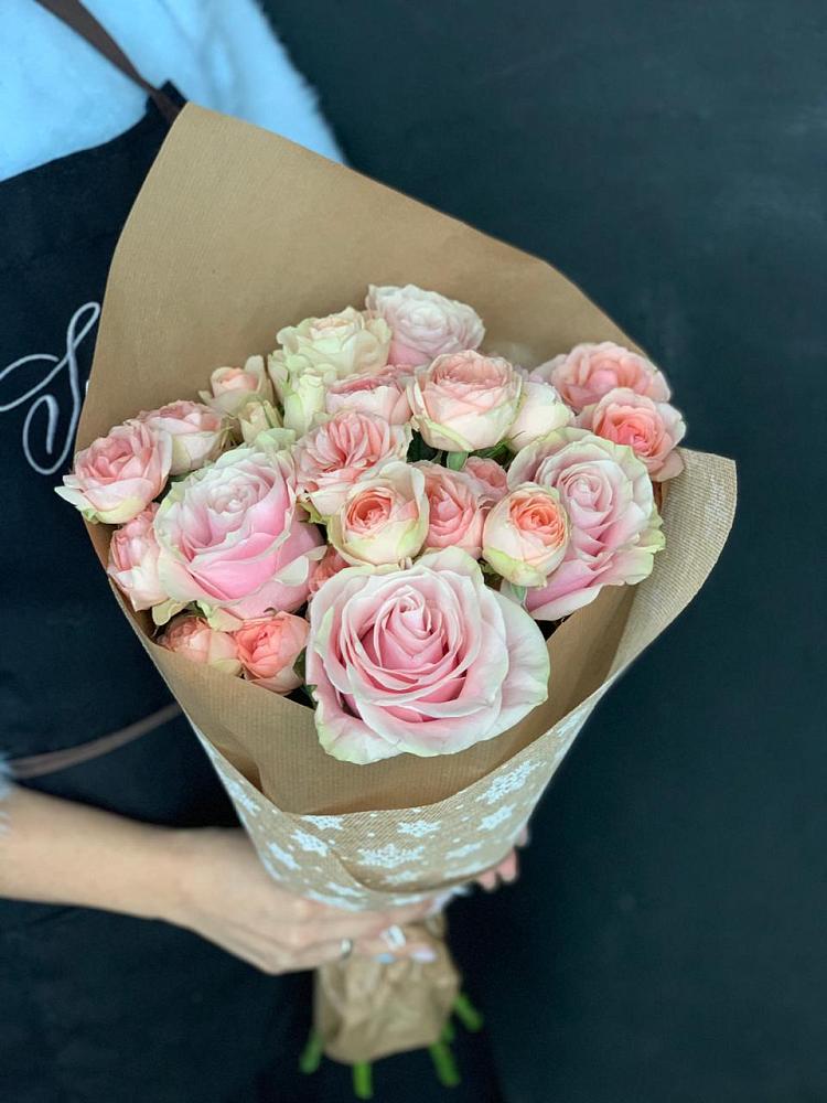 Букет цветов из: Хризантемы и Розы в Пугачёве