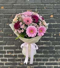 Букет цветов из:  Герберы и Хризантемы в Пугачёве
