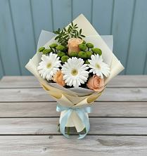 Букет цветов из:  Герберы, Розы и Хризантемы в Пугачёве