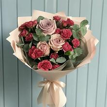 Букет цветов из:  Гвоздики и Розы в Пугачёве