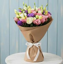Букет цветов из:  Лизиантусы в Пугачёве